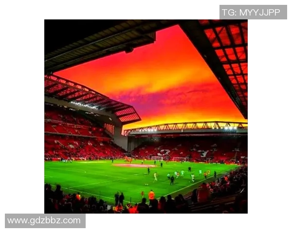 绿茵巨星齐贺新年闪耀球场共迎辉煌时刻 绿茵巨星齐贺新年闪耀球场共迎辉煌时刻