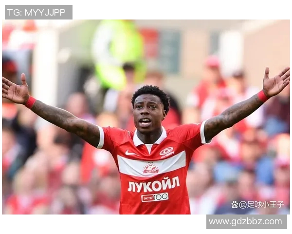 黑衣球星登场 足球场上这些穿黑衣的传奇人物引人注目